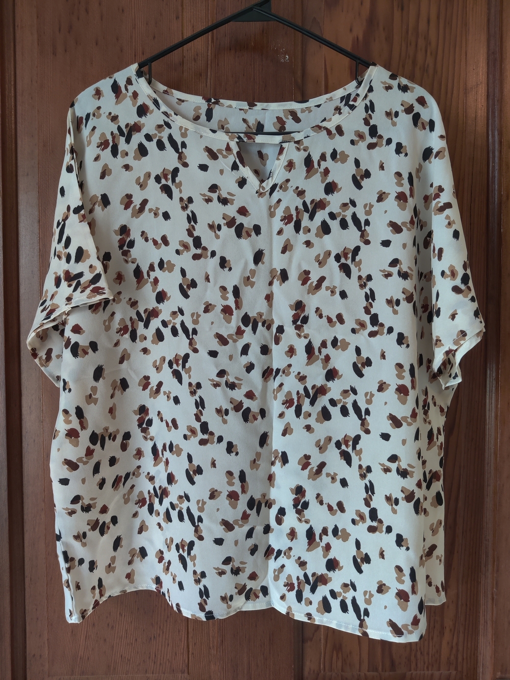 Women’s Cream Short Sleeve Blouse